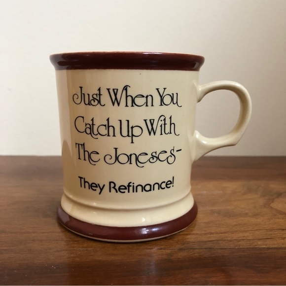 VINTAGE ‘Catching up with the Joneses’ Mug - Picture 2 of 7